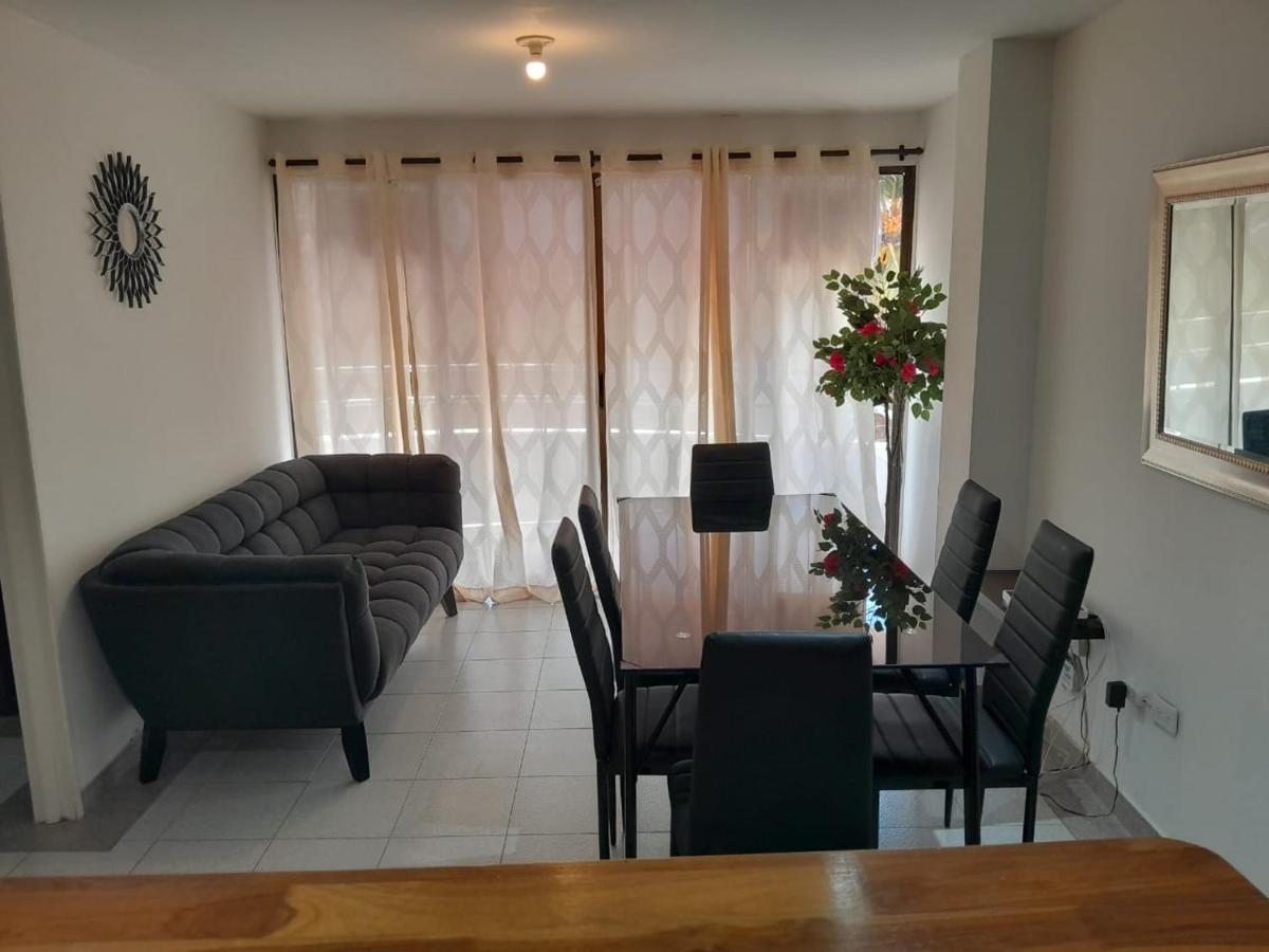 En La Playa De Crespo *